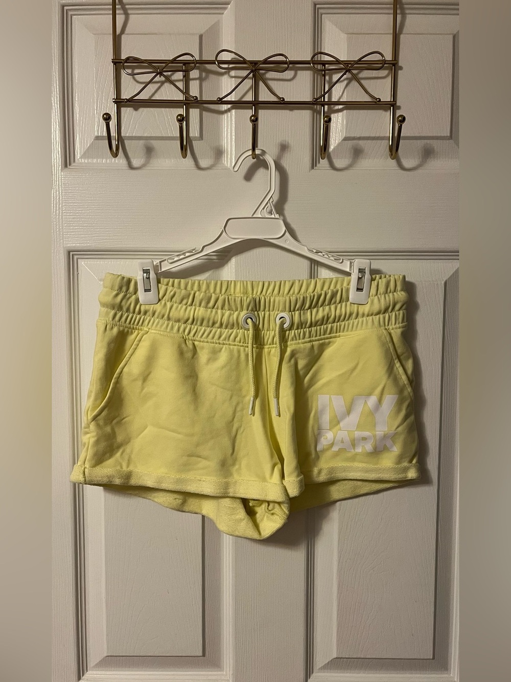 IVY PARK Women's Pale Yellow Elastic Waist Athletic Shorts